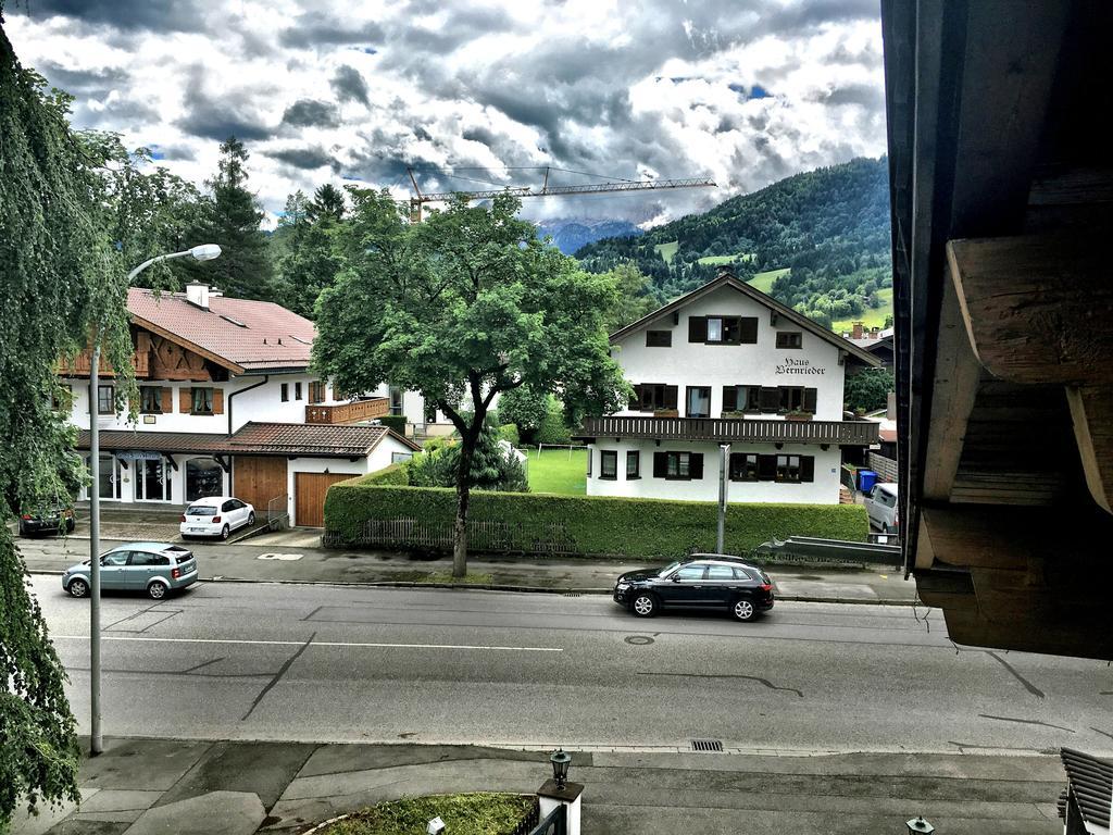 Gaestehaus Brigitte Garmisch-Partenkirchen Exterior photo